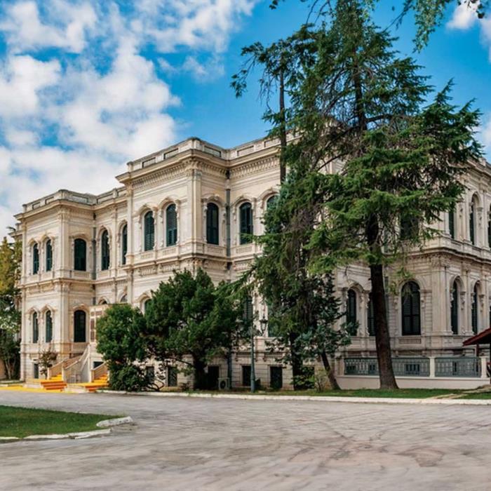 YILDIZ SARAYI VE ÇEVRESİ