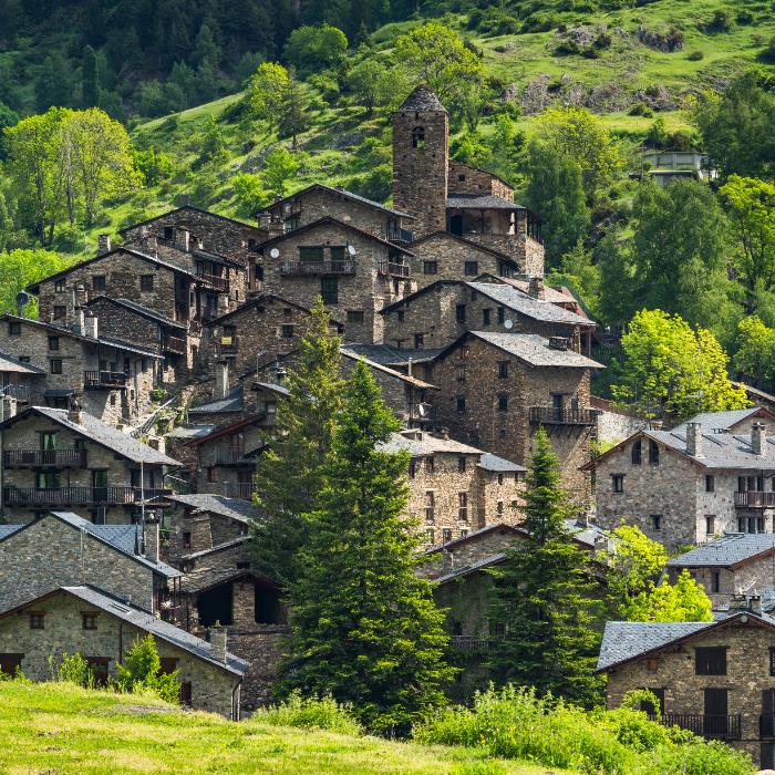 PİRENELER VE ANDORRA