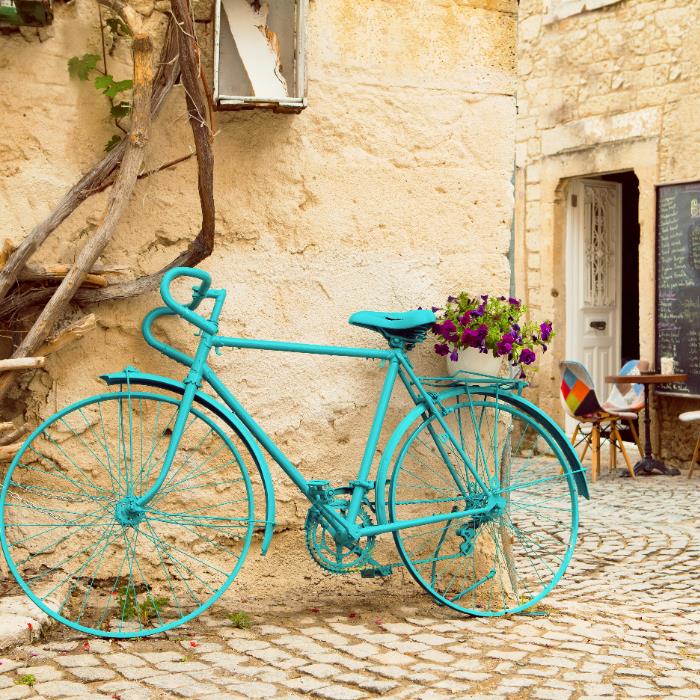 FOÇA’DAN URLA’YA BİR EGE MASALI